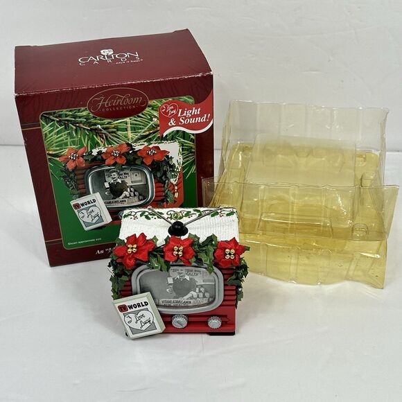 Carlton Cards AN I LOVE LUCY CHRISTMAS Heirloom Ornament Collection Light Sound - Picture 4 of 16